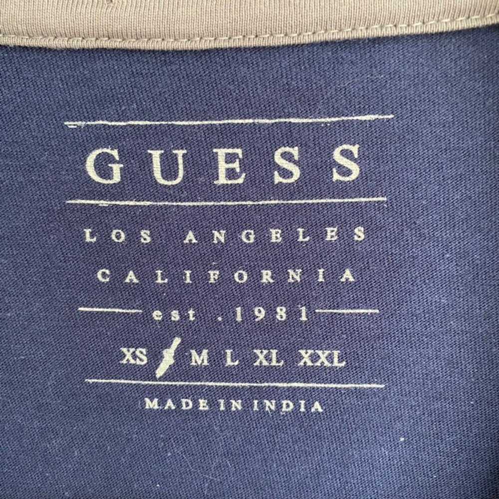 Guess 1981 30 years Star v neck graphic - image 3