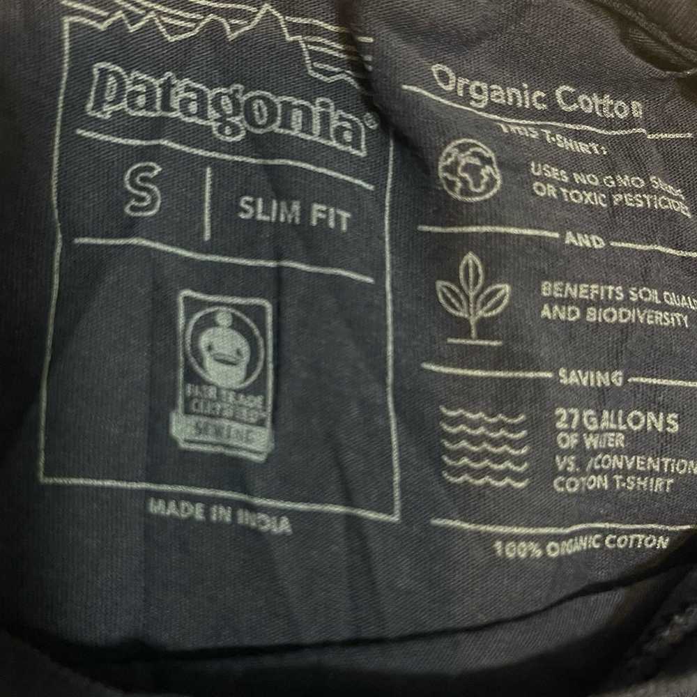Patagonia Classic P-6 Logo T-shirt Men’s Small Na… - image 9