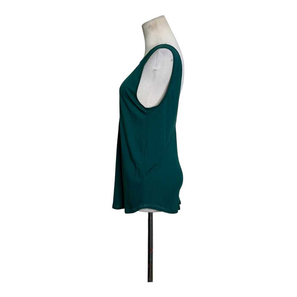 Alo Yoga Alo green sleeveless deep V back tank to… - image 2