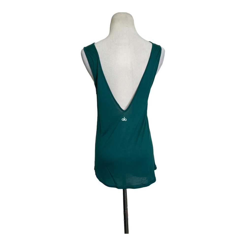 Alo Yoga Alo green sleeveless deep V back tank to… - image 3