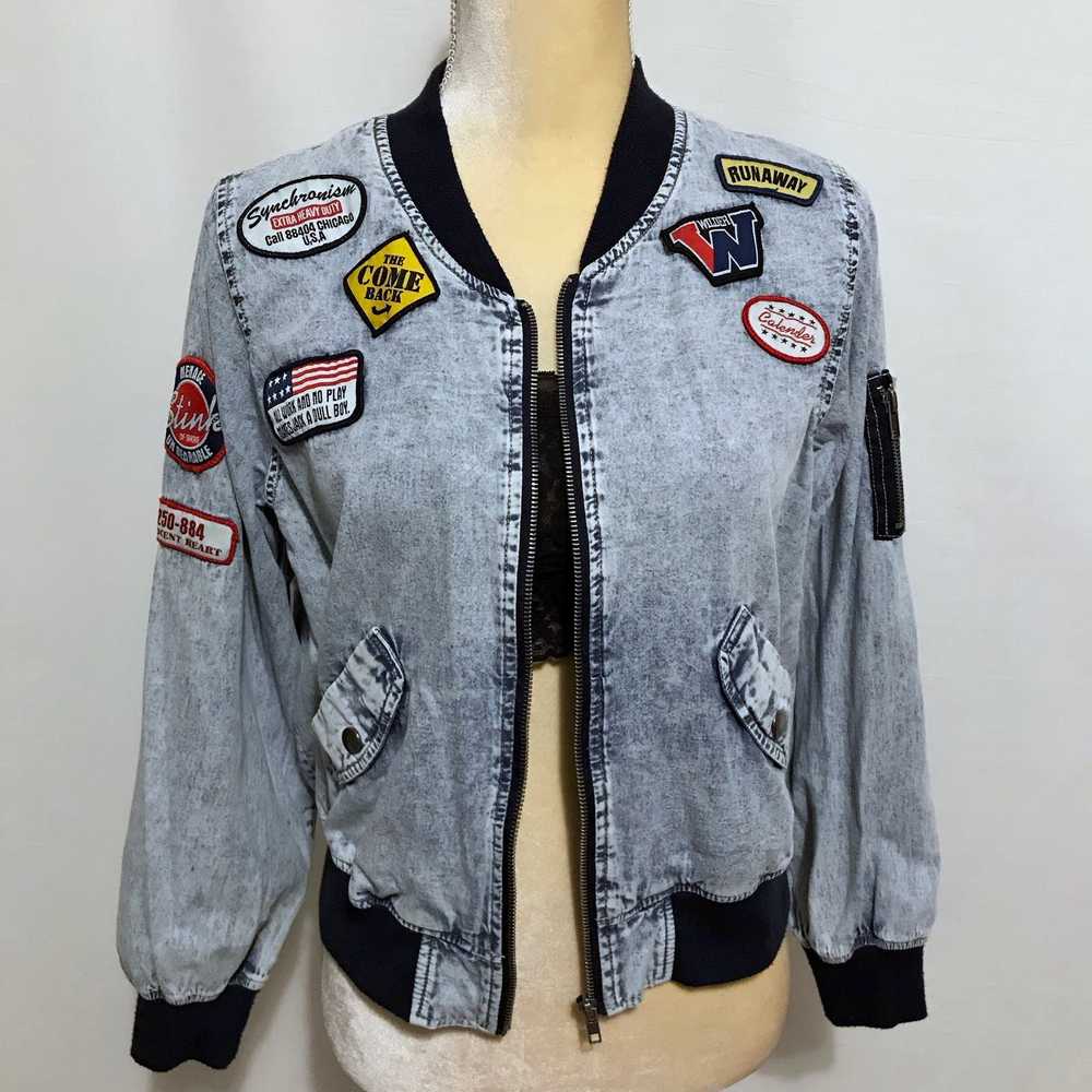 Other Chill Out with Casse Chambray Bomber Jacket… - image 12