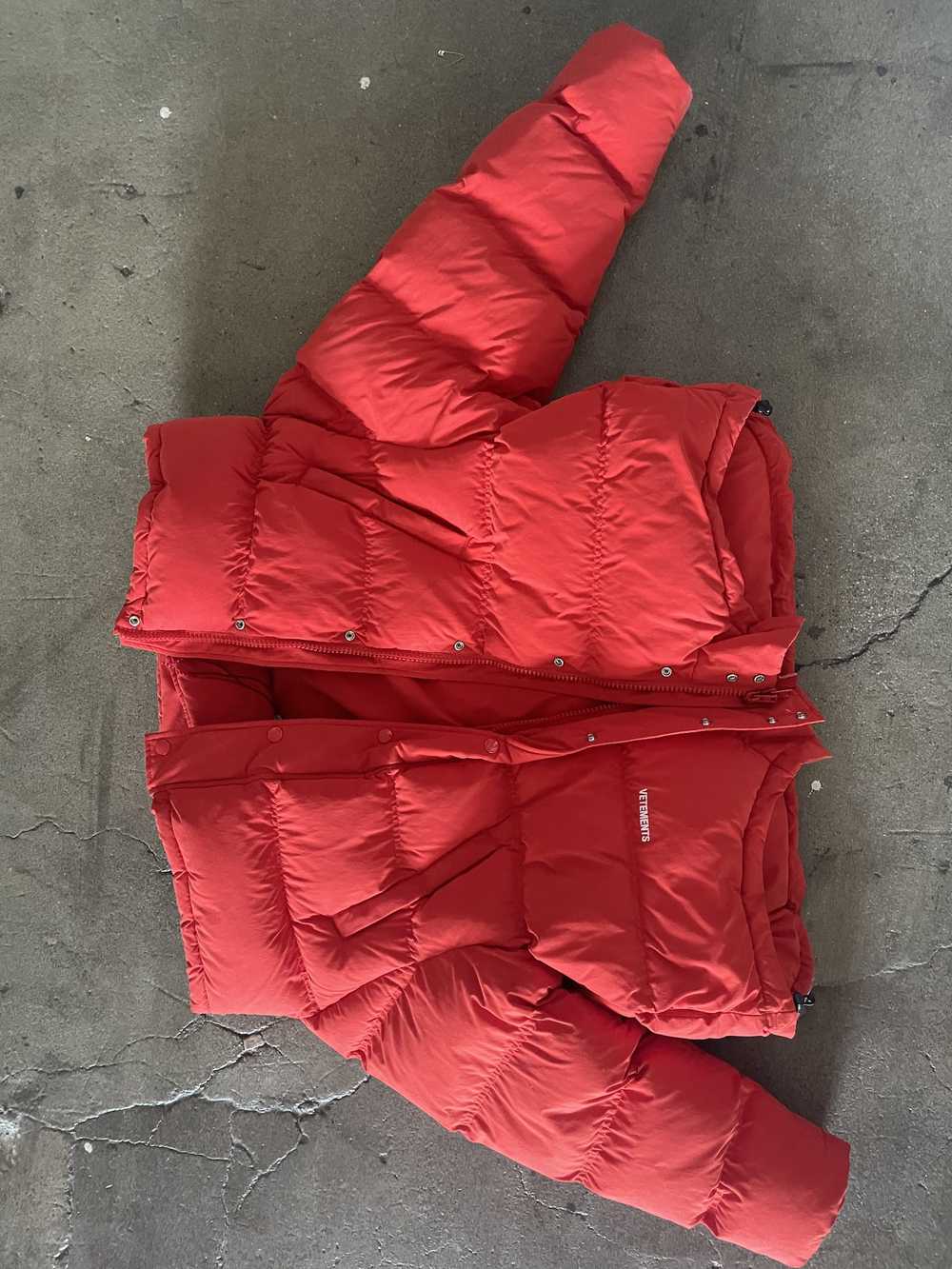 Vetements AW 2019 Upside Down Puffer Jacket - image 2