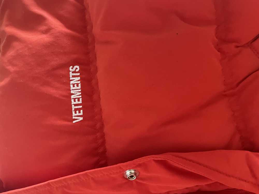 Vetements AW 2019 Upside Down Puffer Jacket - image 4