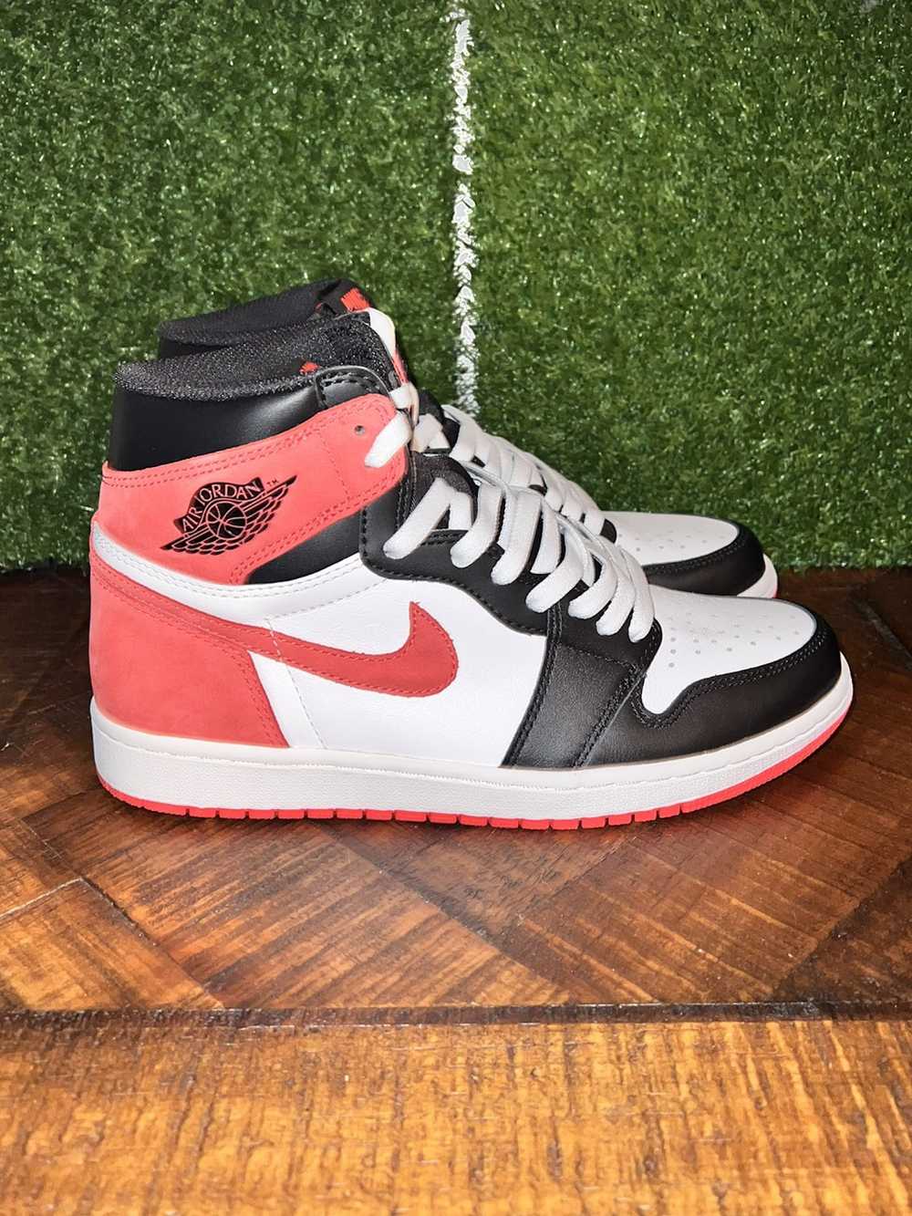 Jordan Brand × Nike AIR JORDAN 1 RETRO HIGH OG 'T… - image 1