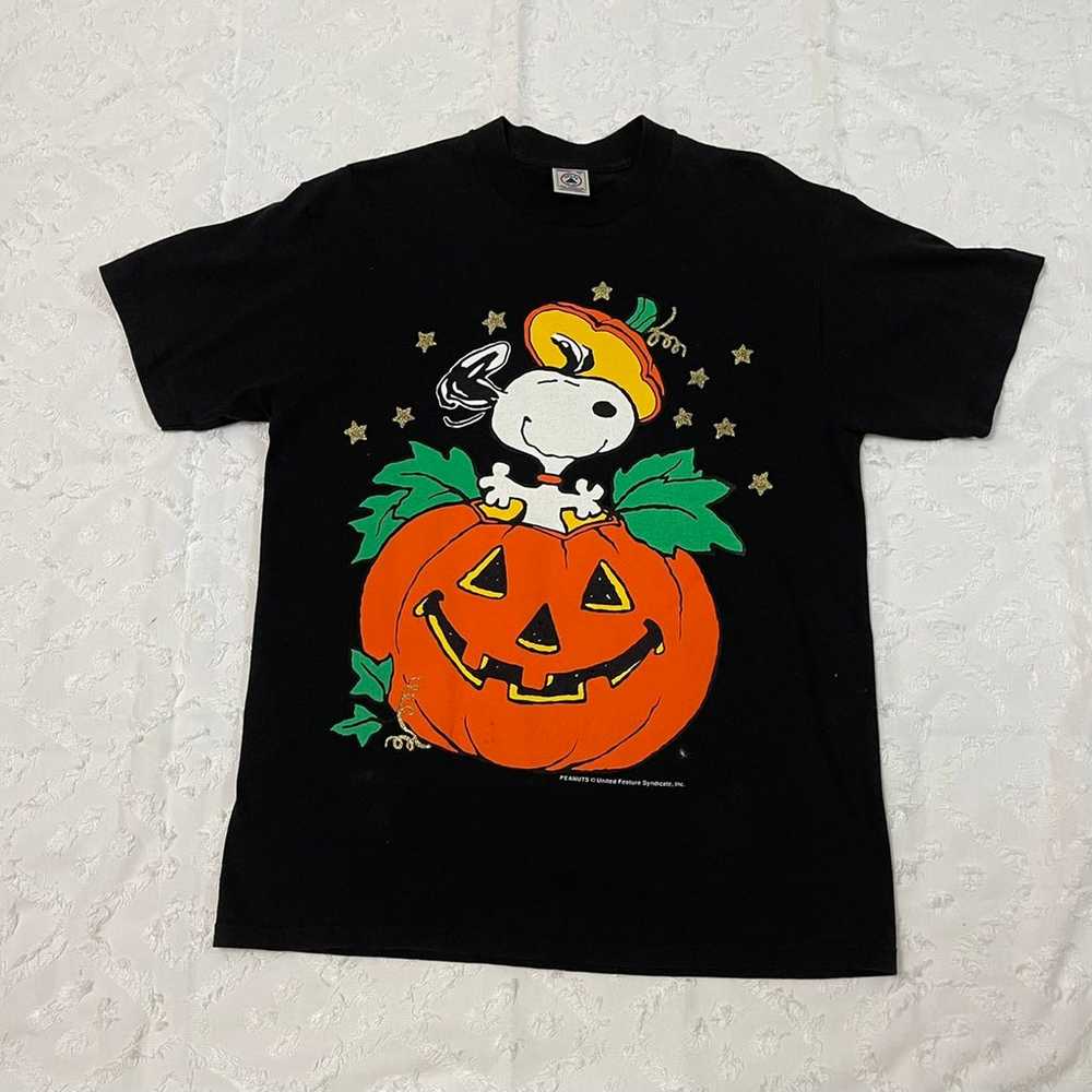 Vintage Snoopy and the great pumpkin shirt. - image 1