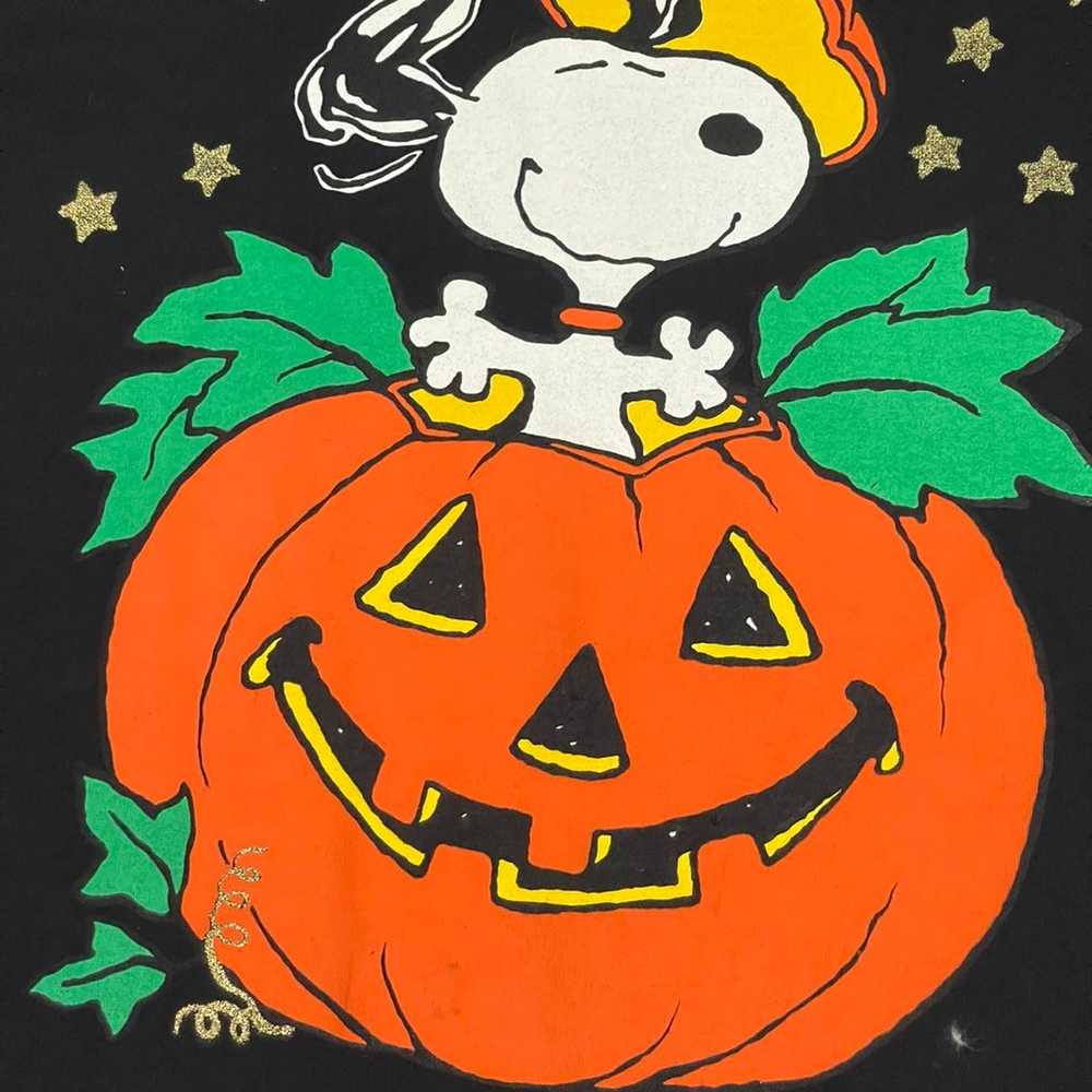 Vintage Snoopy and the great pumpkin shirt. - image 2