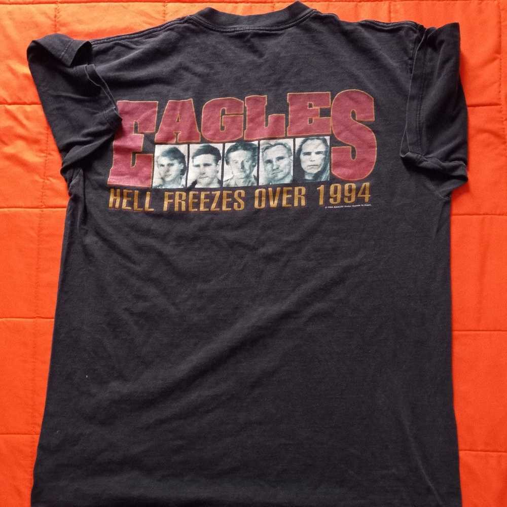 Vintage T-Shirt Men’s 1994 The Eagles Hell Freeze… - image 2