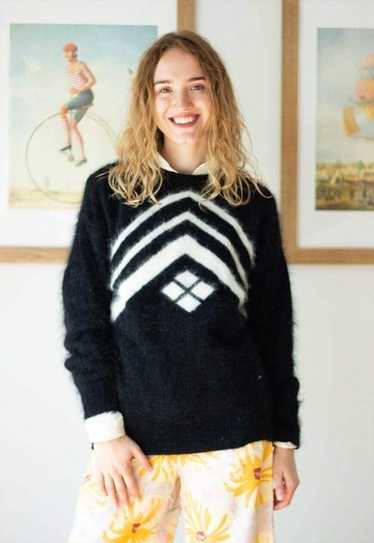 Black soft fluffy knitted jumper - image 1