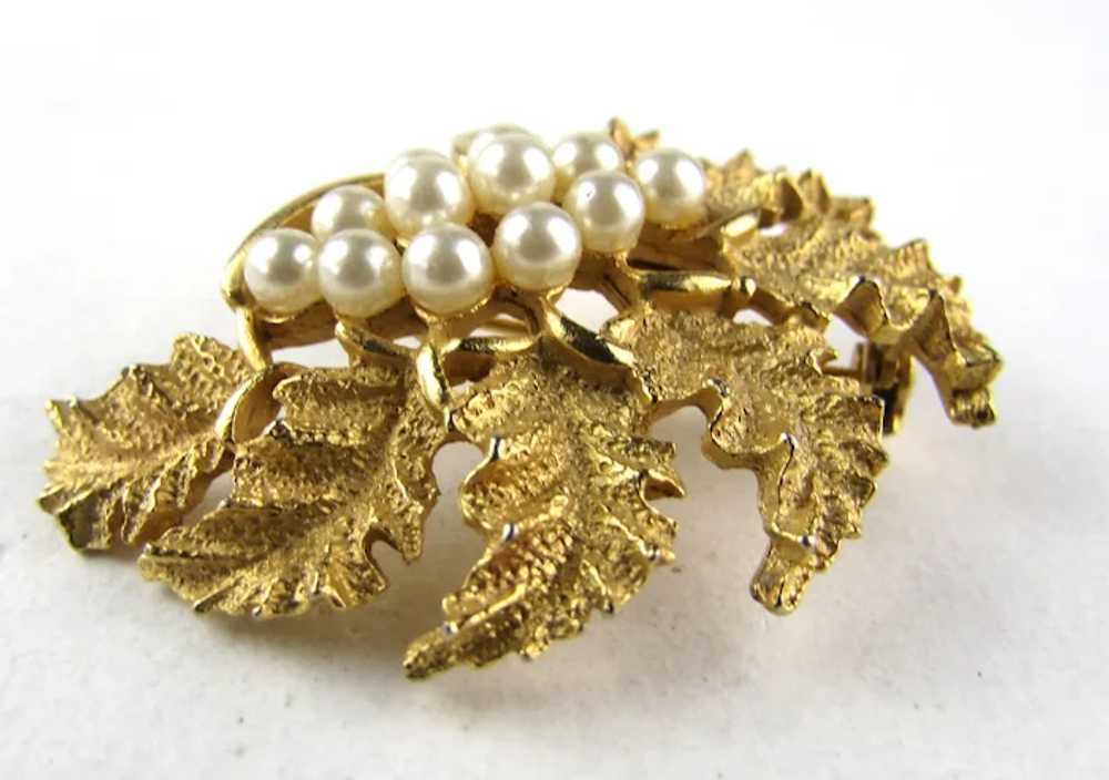 Gold Tone Mid Century Pin WIth Faux Pearl Accents - image 7