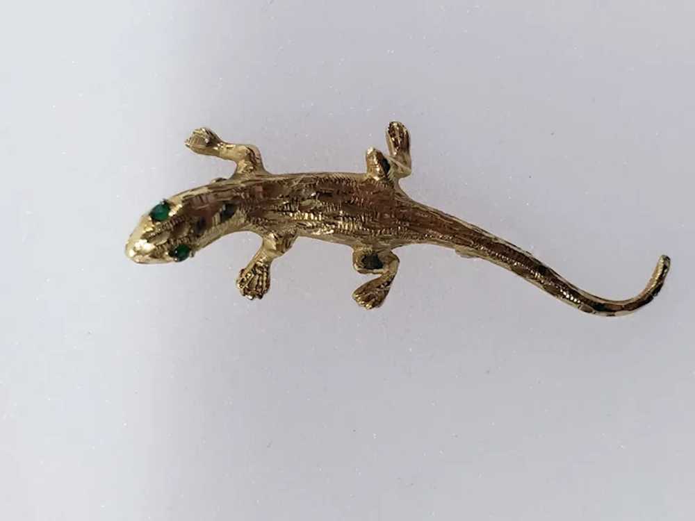 14K Yellow Gold W/ Emerald Lizard Pin Brooch - image 2
