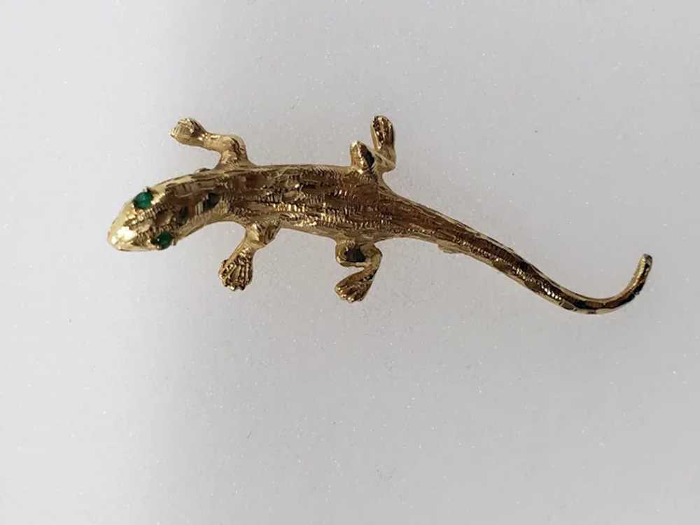 14K Yellow Gold W/ Emerald Lizard Pin Brooch - image 3