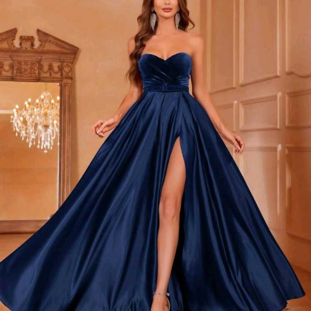 Navy Blue Strapless Evening Gown - image 6