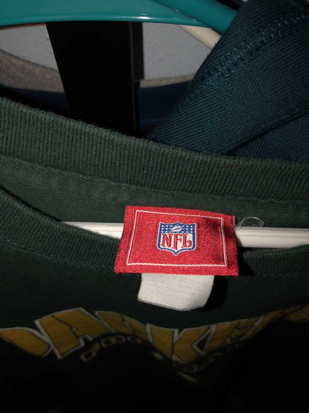 NFL Vintage Green Bay Packer T Shirt Size M - image 2