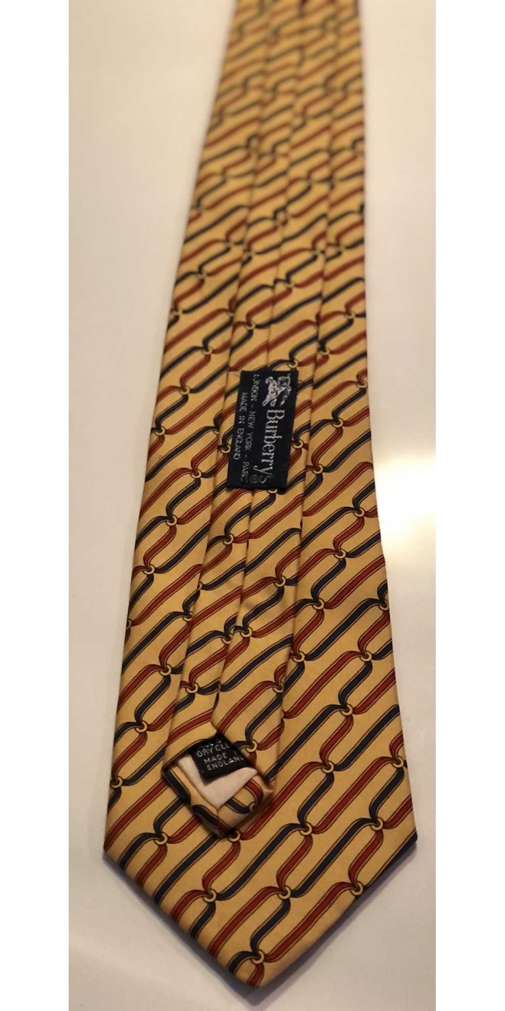 Burberry Burberry golden link necktie 🔥🔥looks g… - image 6