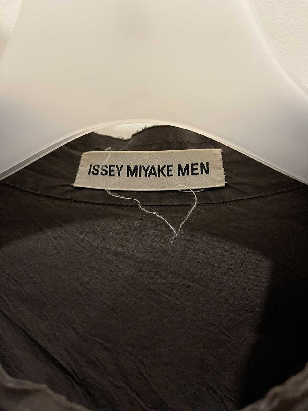 Issey Miyake Last Drop Vintage Raw Edge Stand Col… - image 2