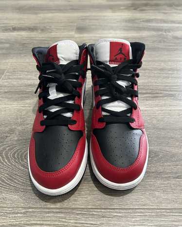 Jordan Brand × Nike Air Jordan 1 MID (GS) - image 1