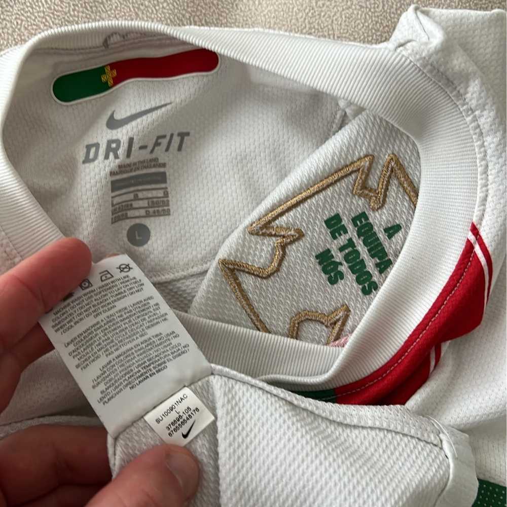 Soccer jersey vintage Portugal size L - image 4