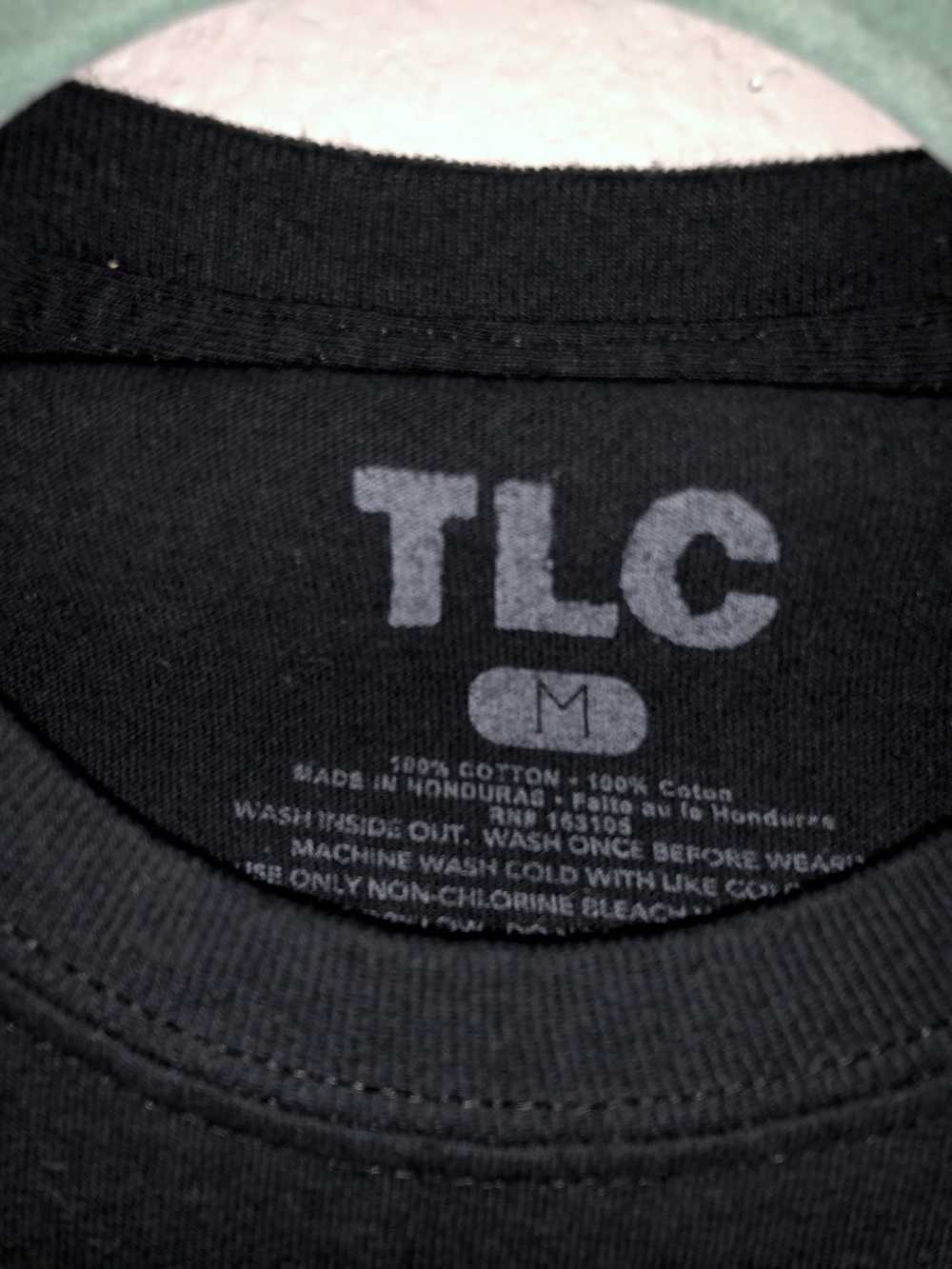 Band Tees TLC No Scrubs Rap Tee Size Medium - image 2