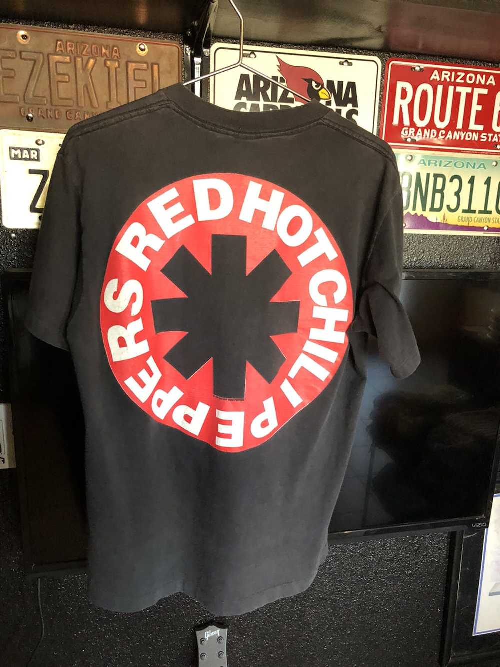 Vintage Vintage Red Hot Chili Peppers Shirt Gem