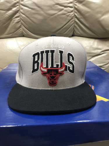 Chicago Bulls × Mitchell & Ness Chicago Bulls Sna… - image 1