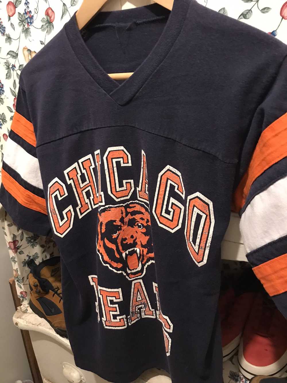 Logo 7 × Vintage Vintage 90s Chicago Bears T-shirt - image 2