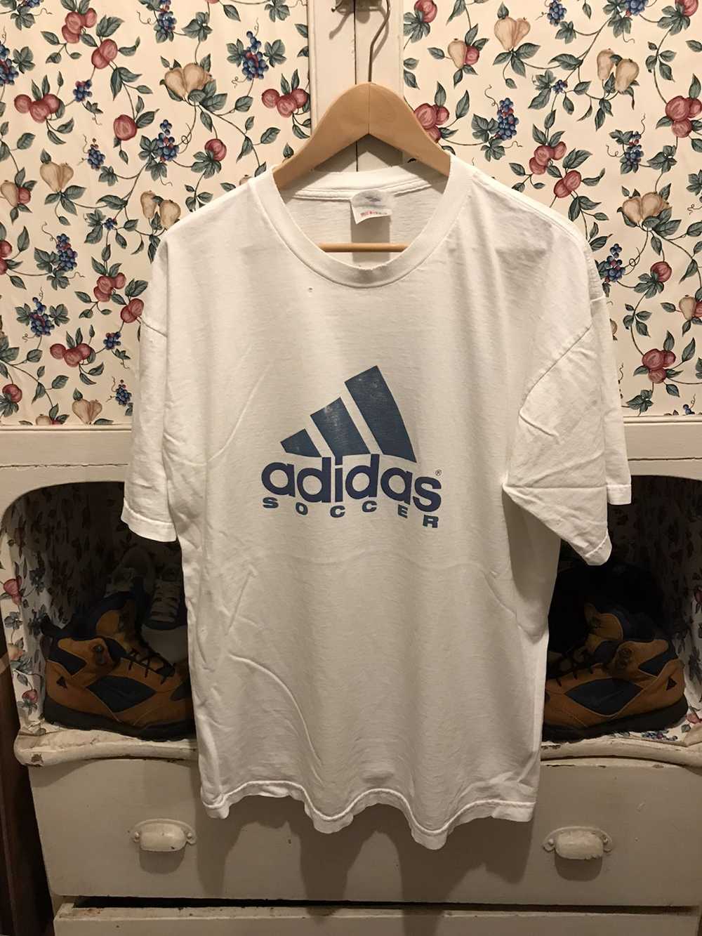 Adidas × Vintage Vintage 90s Adidas T-shirt - image 1