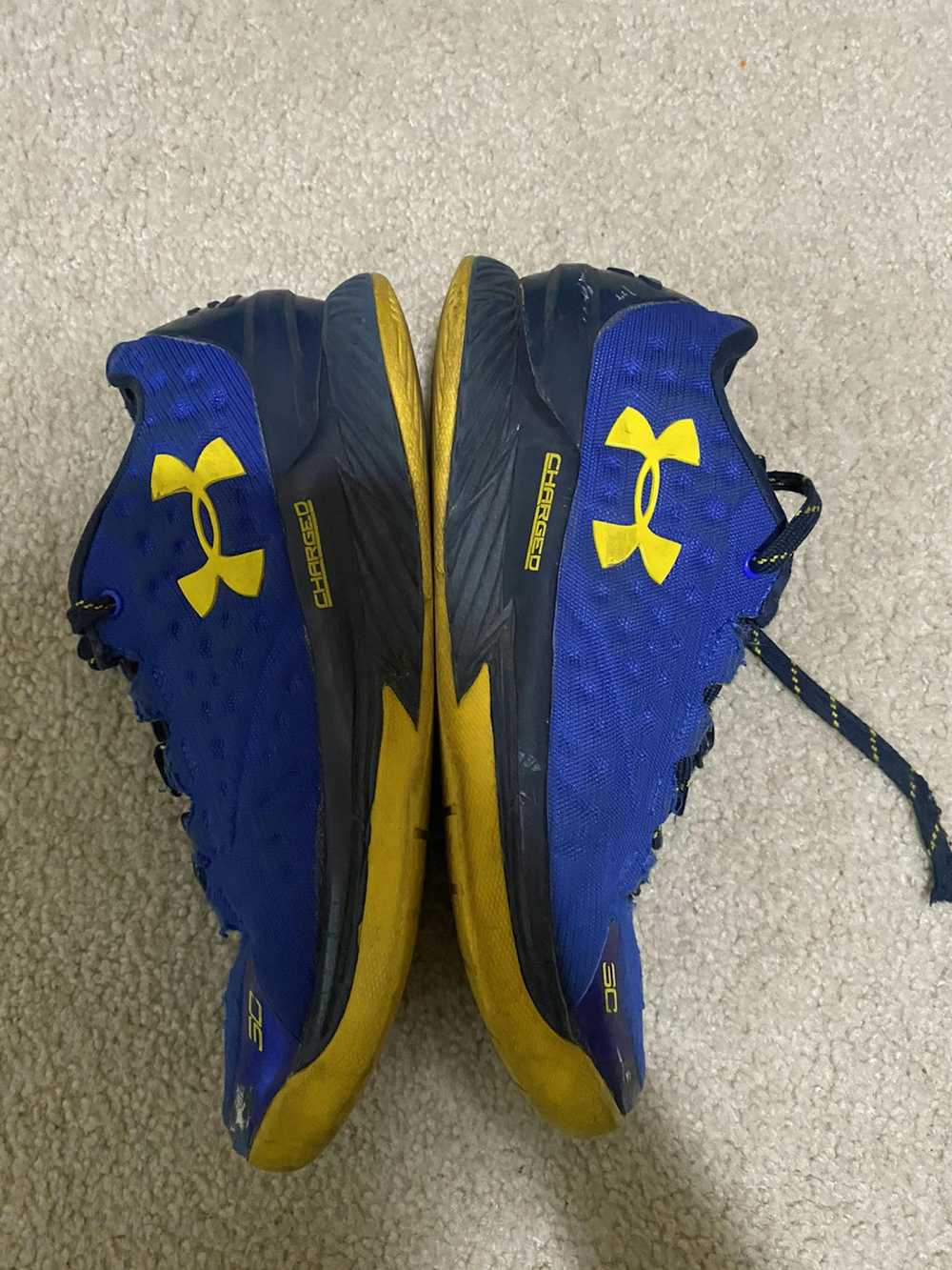 Under Armour UA BGS CURRY LOW - image 2