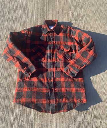 Vintage Vintage Retro 90’s Red and Black Plaid Lum