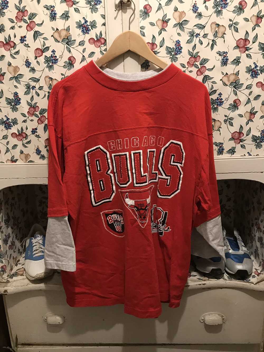 Signal Sport × Vintage Vintage 90s Bulls T-shirt - image 1
