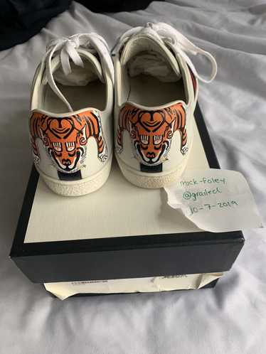 Gucci Gucci tiger Embroidered Ace Sneakers