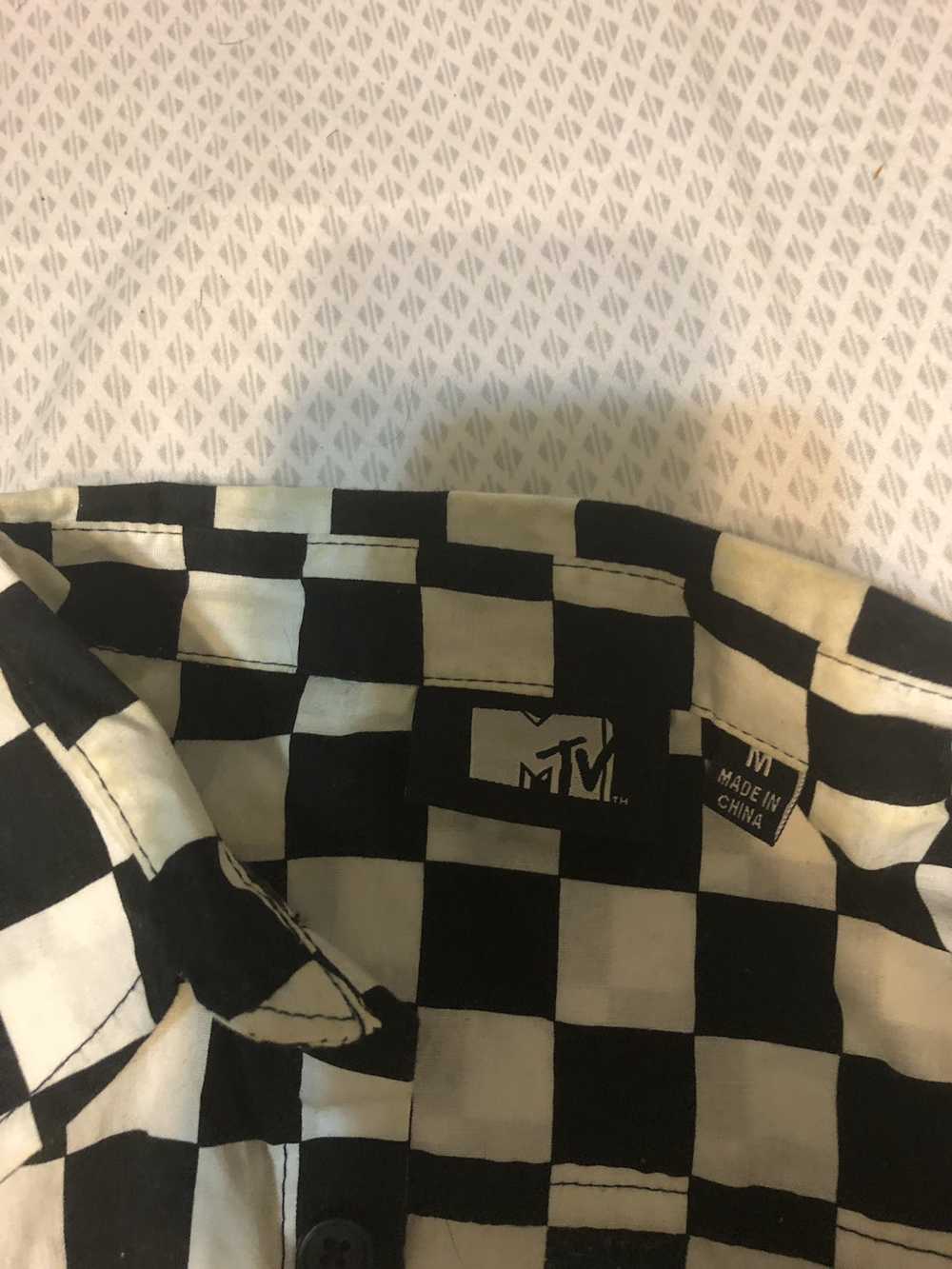 Mtv MTV vintage checkered button up size small - image 2
