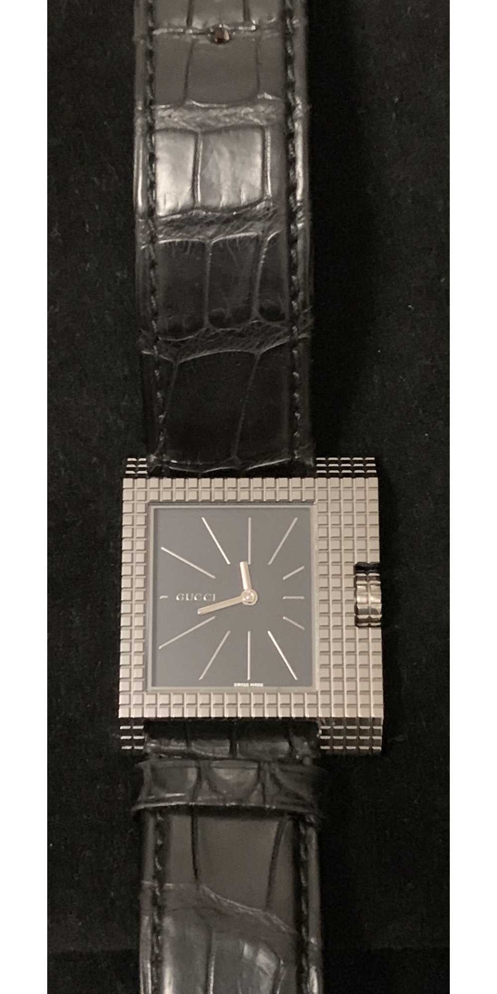 Gucci Gucci Timepiece Swiss Made - image 1