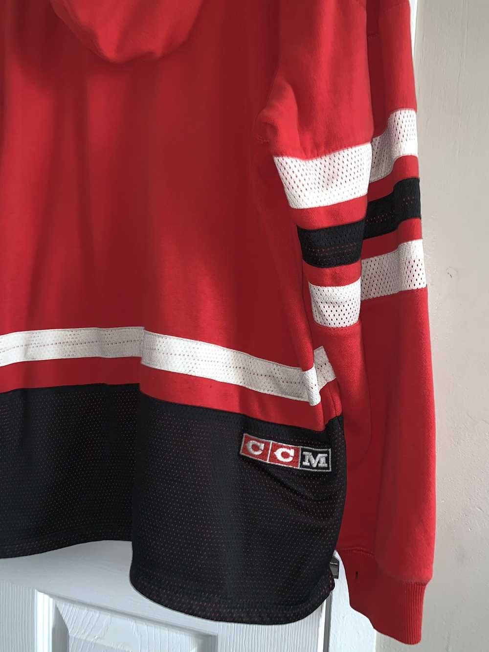 Ccm × NHL NHL Chicago Blackhawk Hoodie - image 4