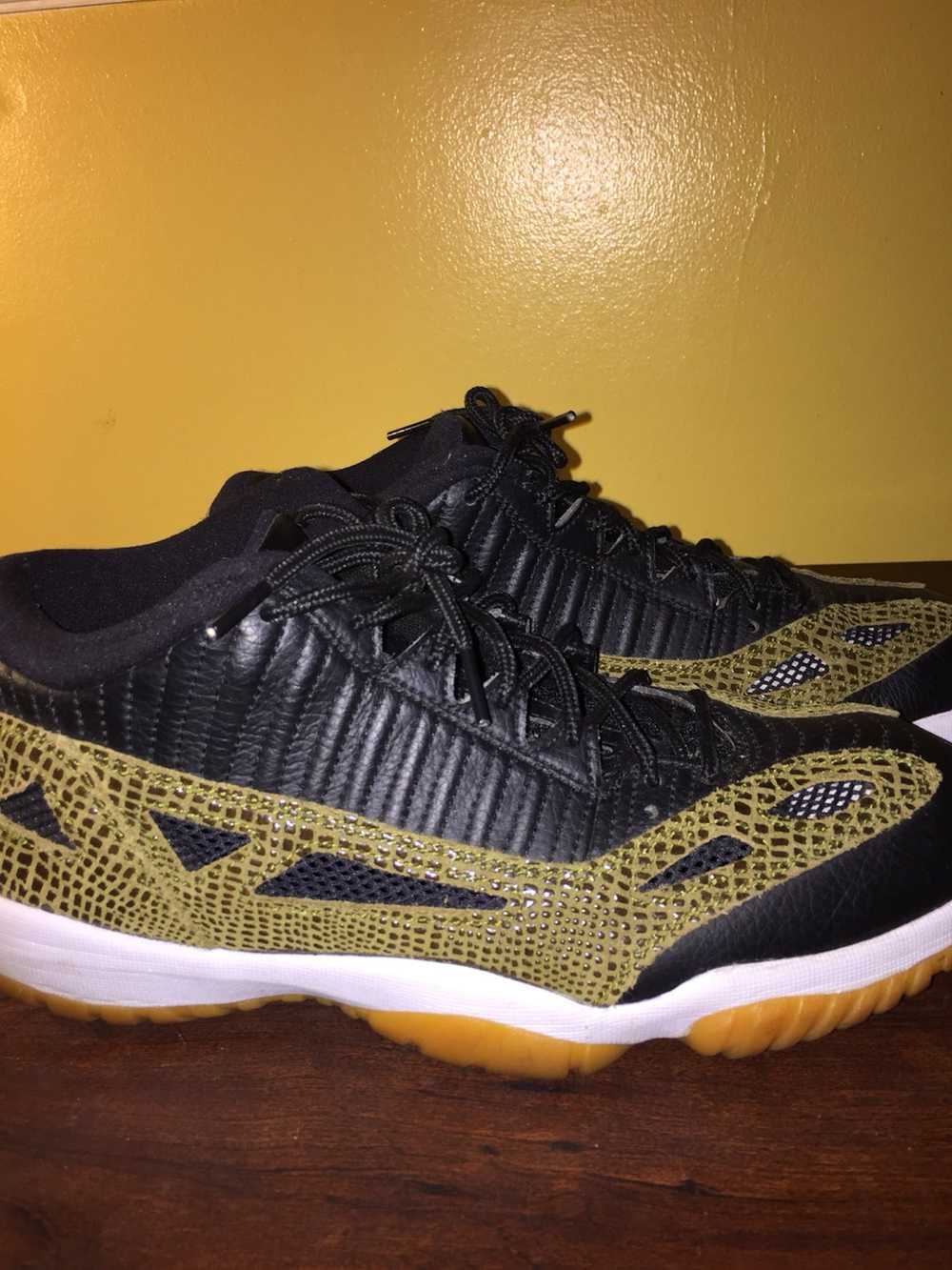 Jordan Brand Jordan 11 Low Ie Snakeskin - image 3