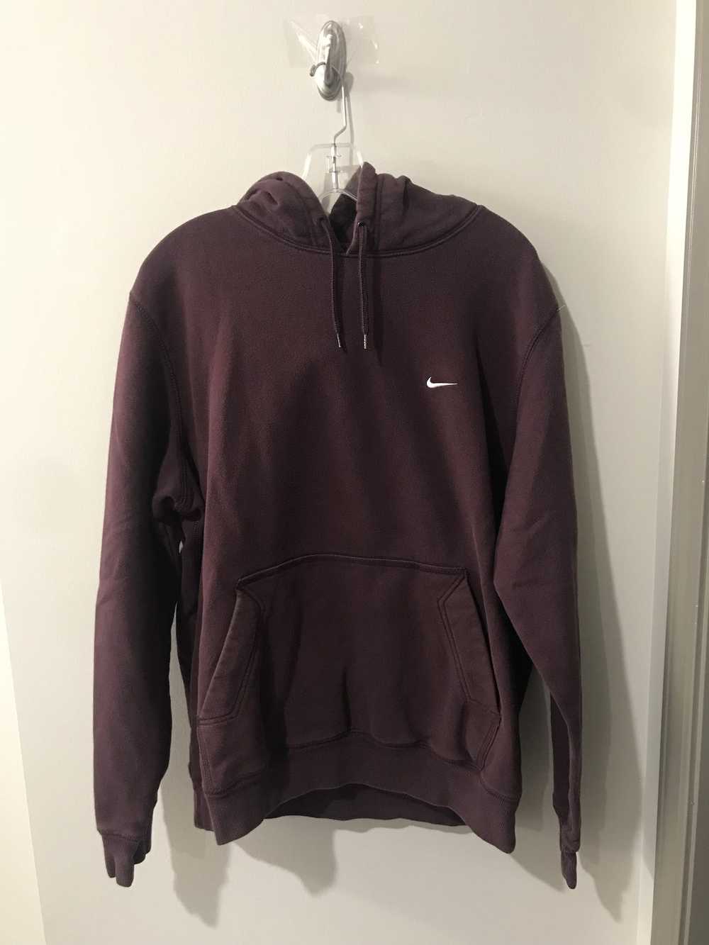 Nike Nike Embroidered Small Logo Hoodie-XL - image 1