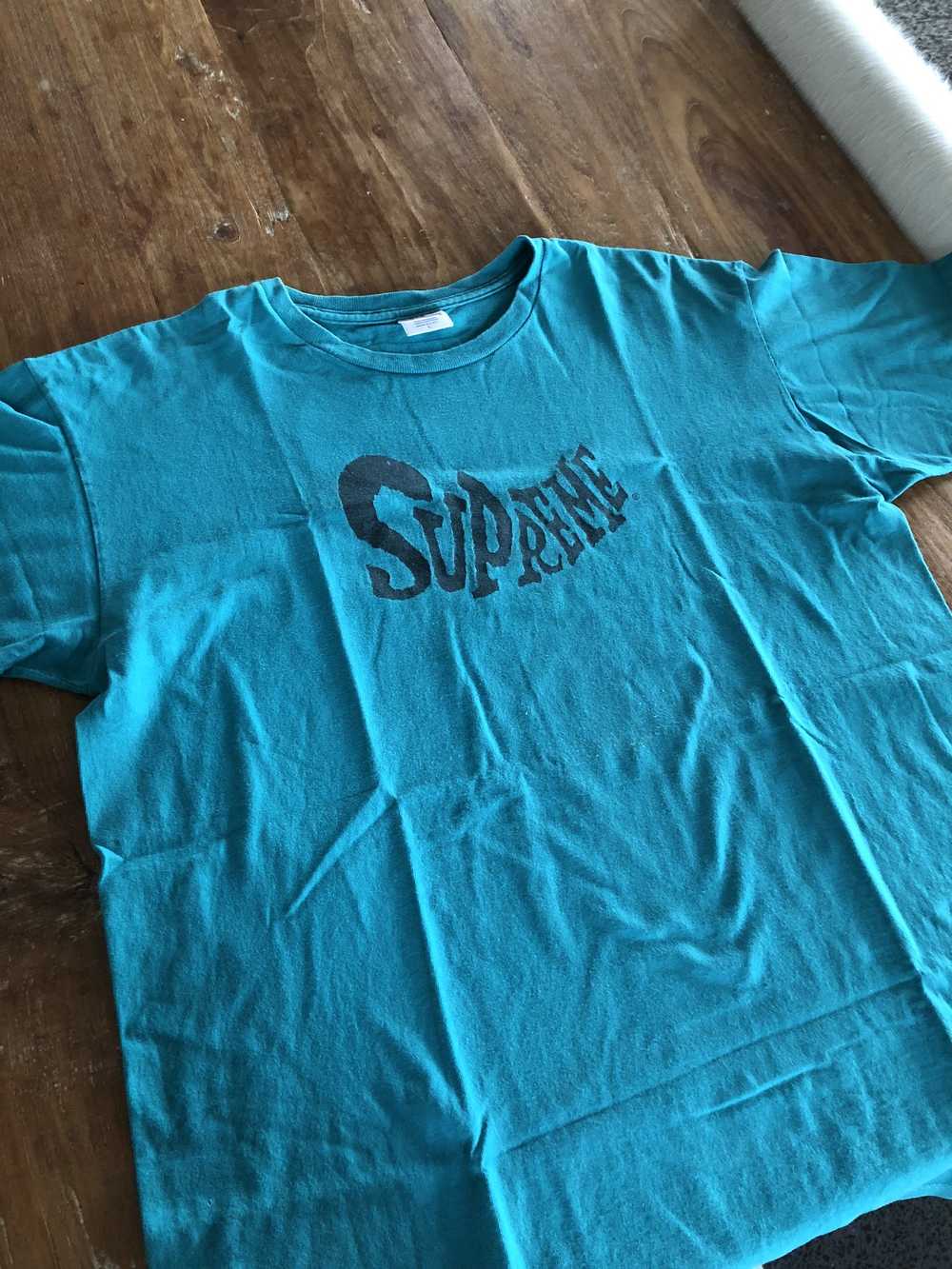 Supreme 2010 Chantry Tee - image 2