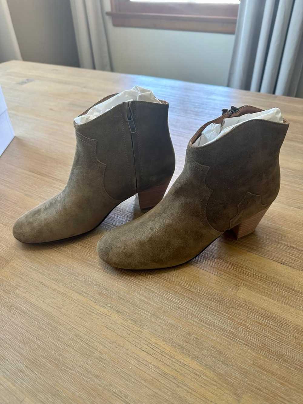 Isabel Marant Dicker Boots (8.5) - image 1