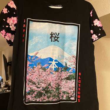 Fresh Laundry Japan Blossoms shirt - image 1