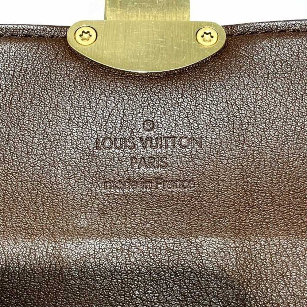 Louis Vuitton Aurelia Leather in Brown - image 6