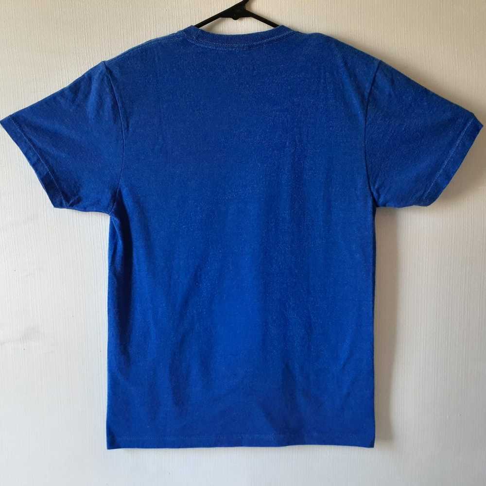 Superman men's blue short sleeve graphic t-shirt … - image 4