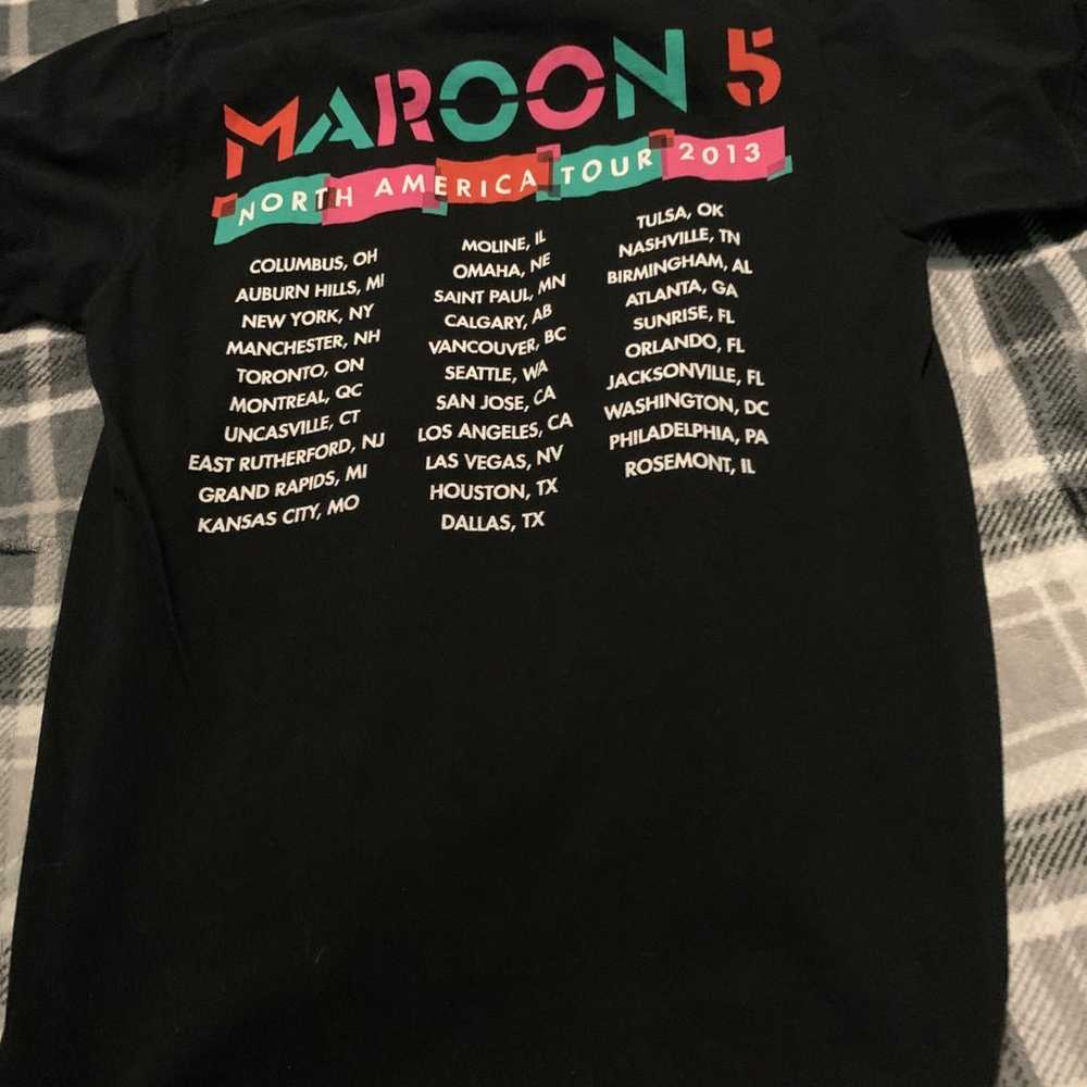 Maroon 5 tour shirt - image 5