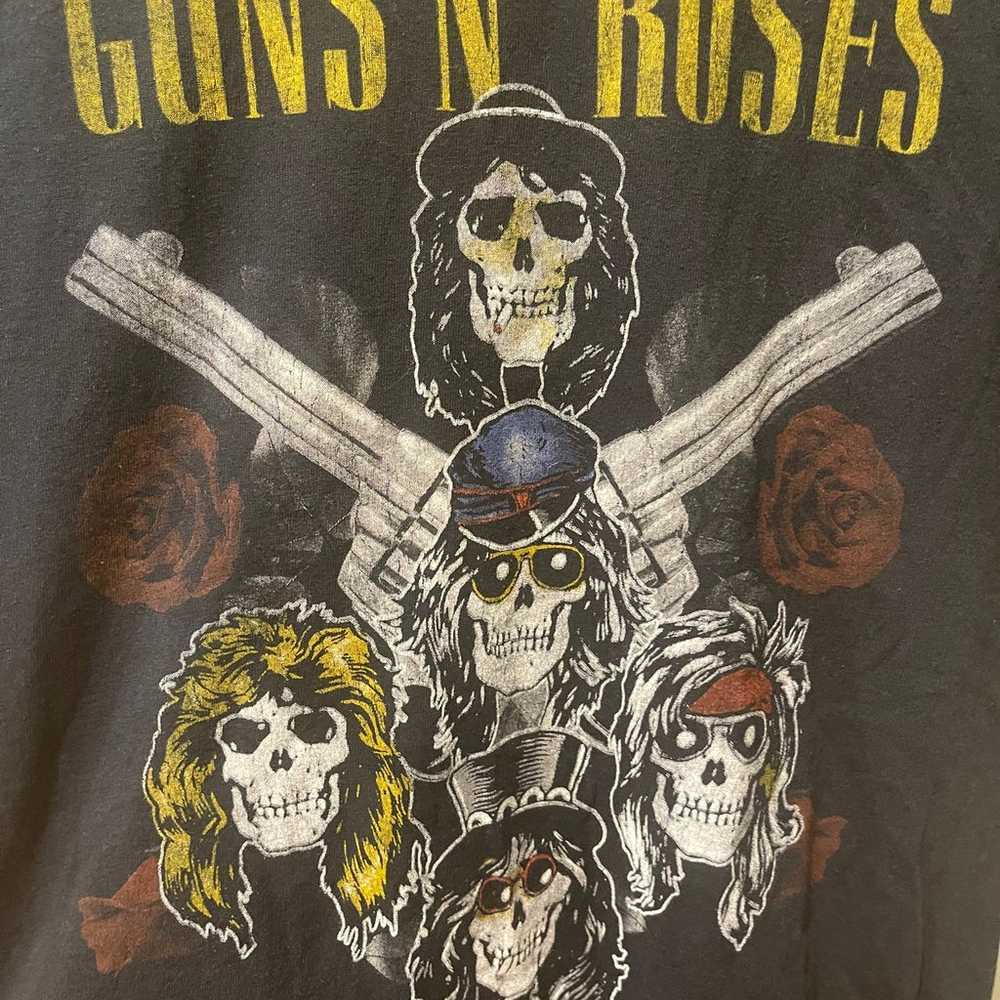 Authentic / Vintage Guns N' Roses Cross & Skulls T - image 2