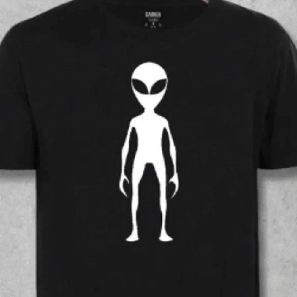 Alien T-Shirt - image 1