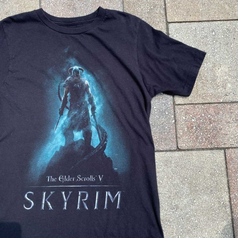 Black SKYRIM The Elder Scrolls V T Shirt Size XS … - image 1