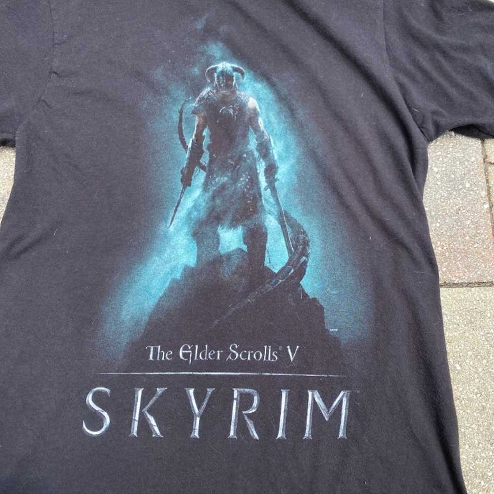 Black SKYRIM The Elder Scrolls V T Shirt Size XS … - image 3