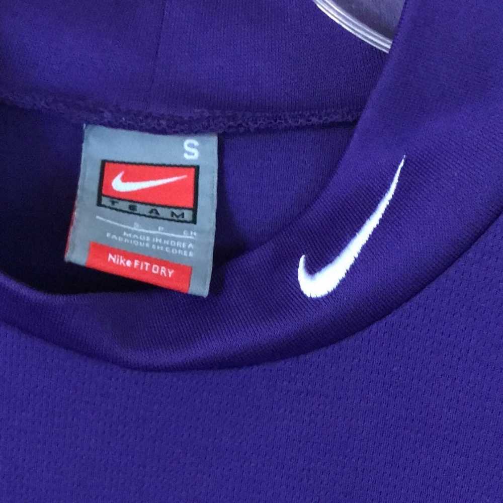 Unsex Nike Purple Shirt Size Small - image 2