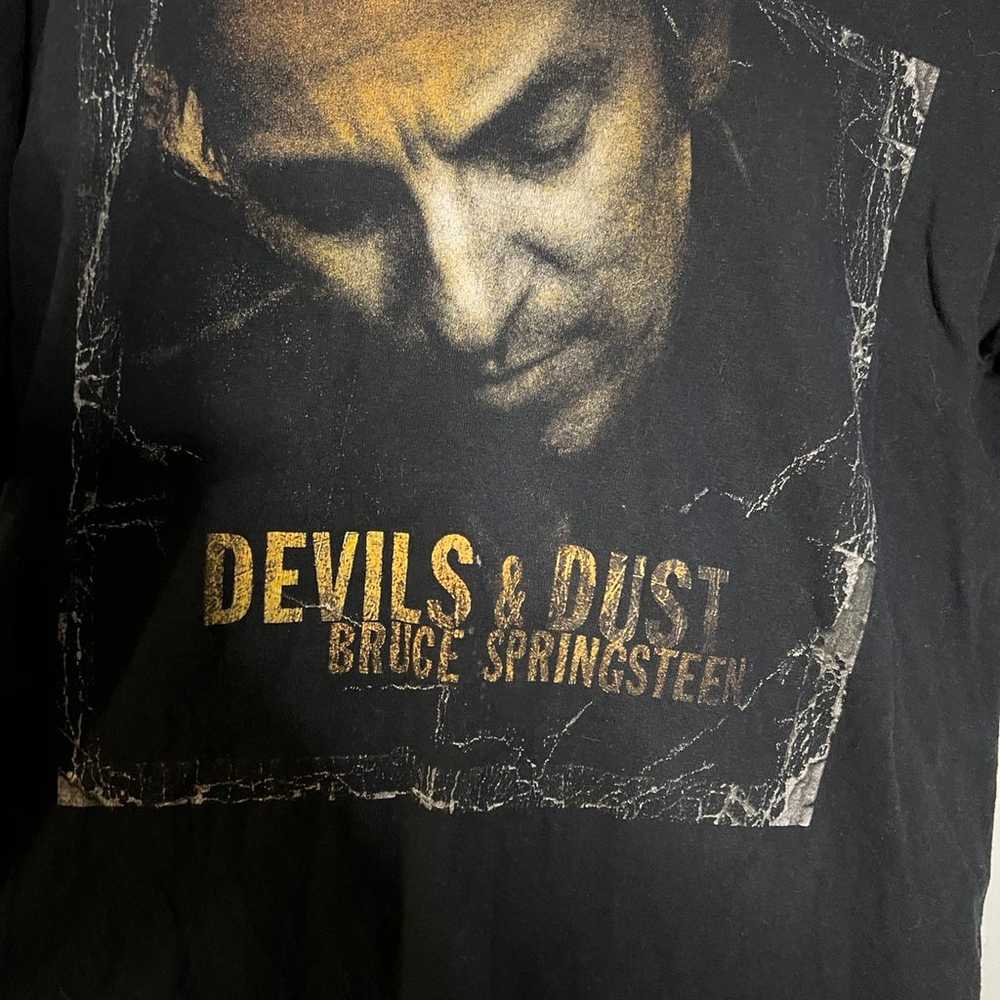 Devils and Dist Bruce Springsteen 2005 tour tshirt - image 4