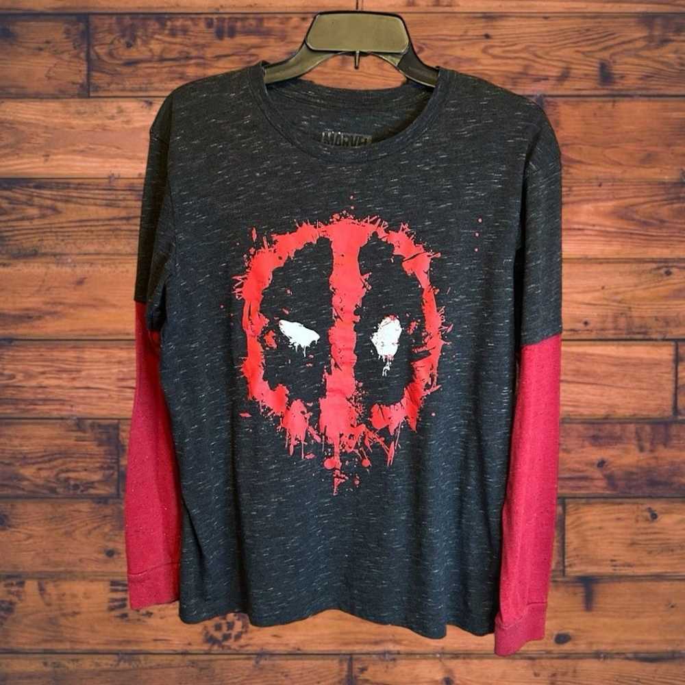 Marvel Comics Marvel DeadPool Medium Grey & Red T… - image 1