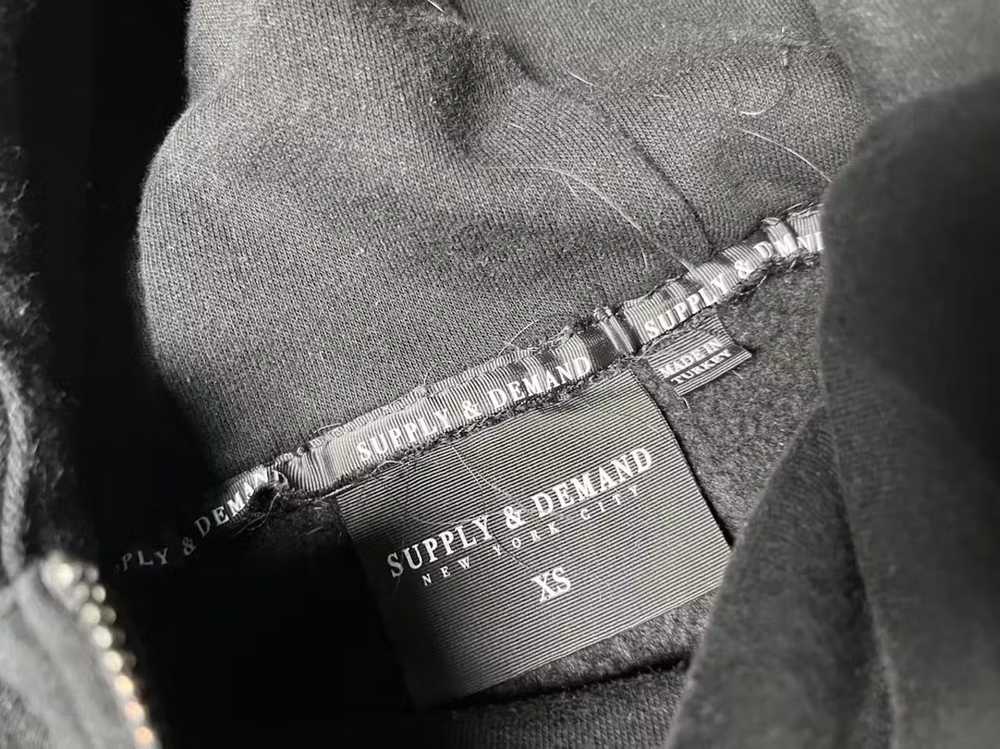 Diamond Supply Co × Streetwear Supply demand hood… - image 4