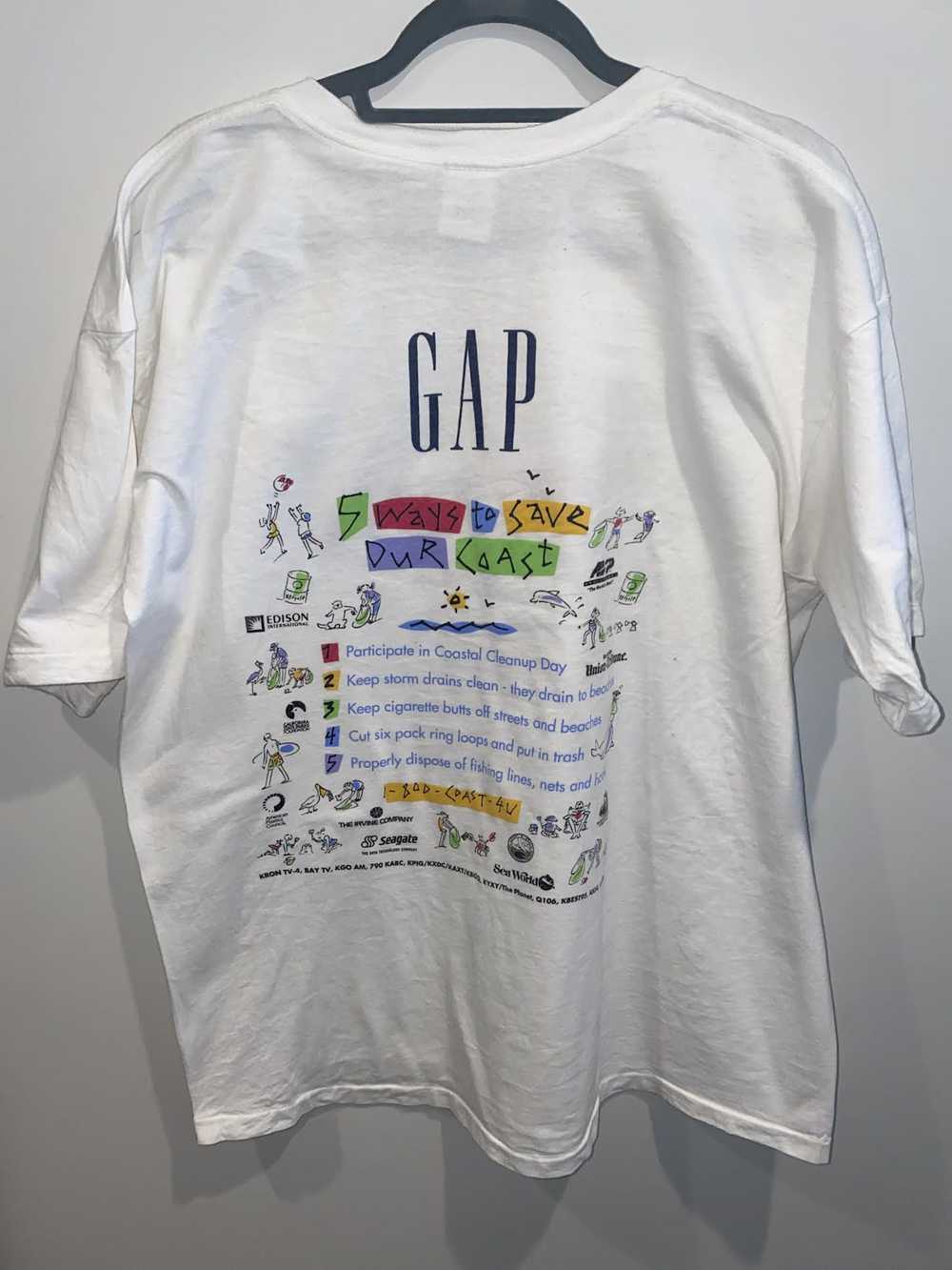 Gap × Vintage Vintage Gap T-Shirt - image 3